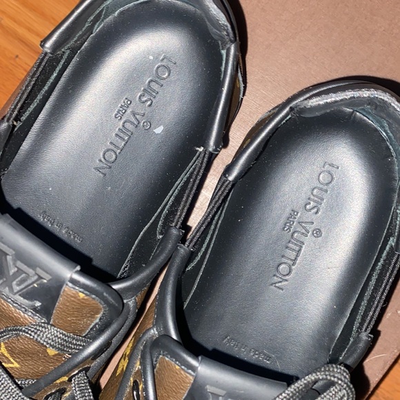 Louis Vuitton Mens Sneakers - Picture 4 of 10